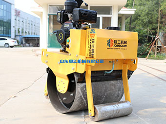 翔工小型壓路機(jī)：小身材，大力量