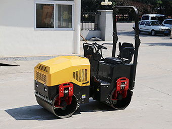 小型壓路機(jī)哪家好？速來圍觀